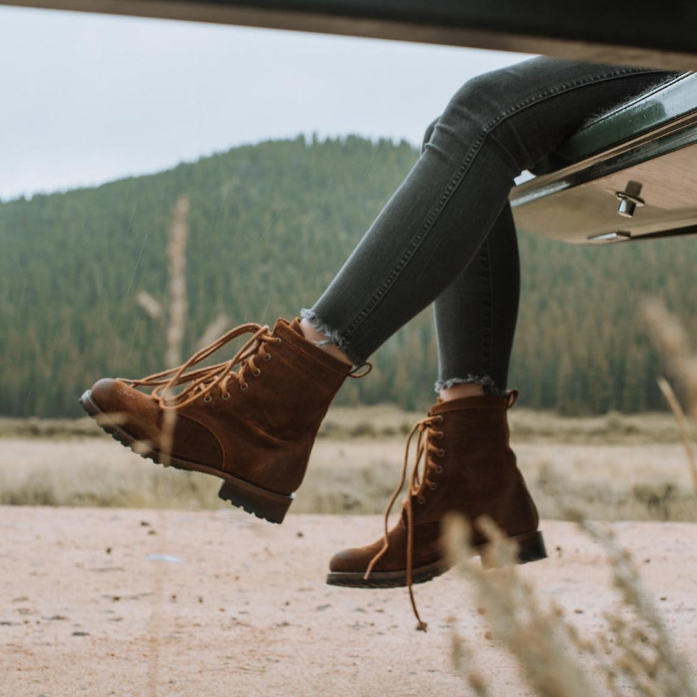 Sam Lace Up Brown Suede | Women Stetson Shorties