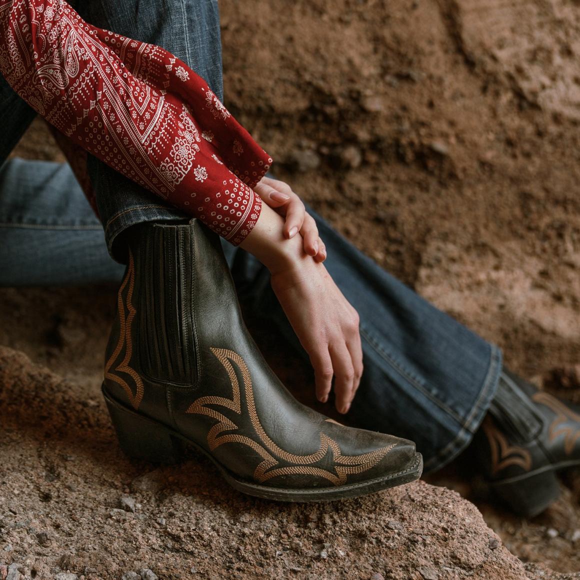 Greta Boots Black | Women Stetson Shorties