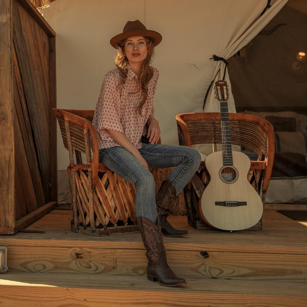 Short-Sleeved Cottage Floral Blouse Red | Women Stetson Blouses